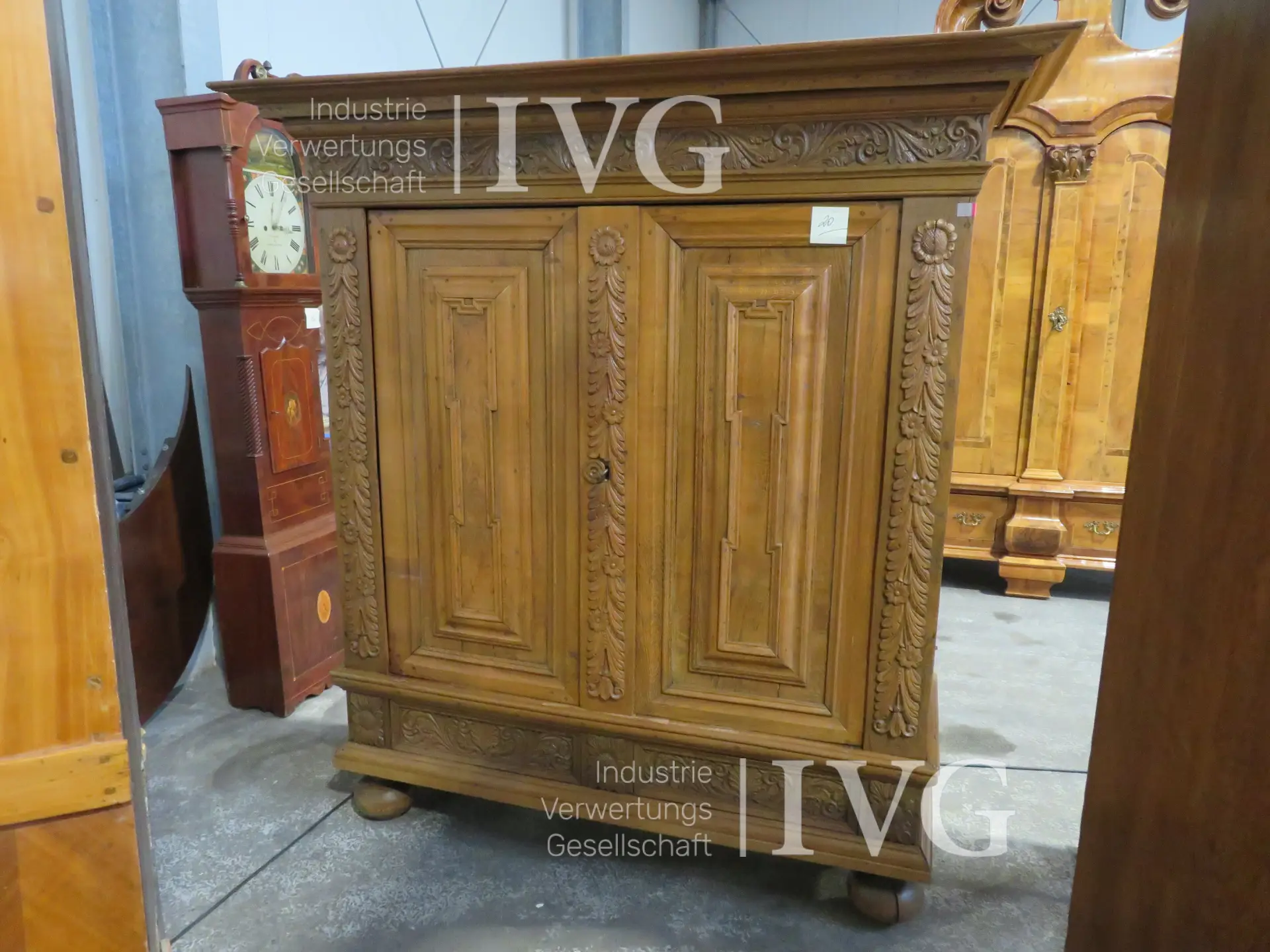 Kleiderschrank